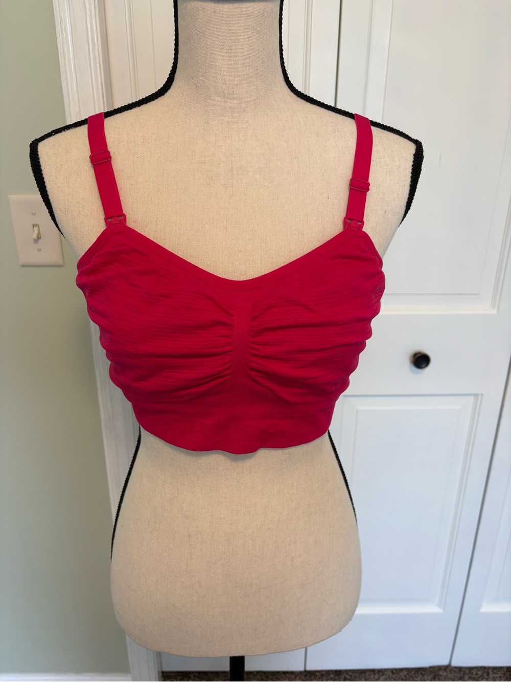 Kindred Bravely Pumping Bra Size L NWOT